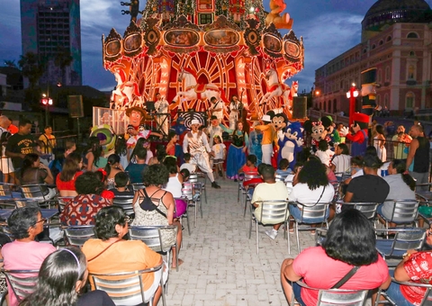 Programação cultural abre o Réveillon do Largo com homenagem ao Teatro Amazonas