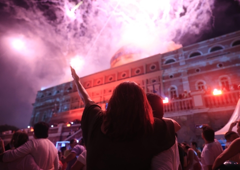 Réveillon do Largo atrai mais de 30 mil pessoas no Centro de Manaus