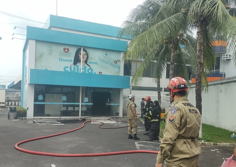 Clínica médica pega fogo após curto-circuito no Santo Agostinho