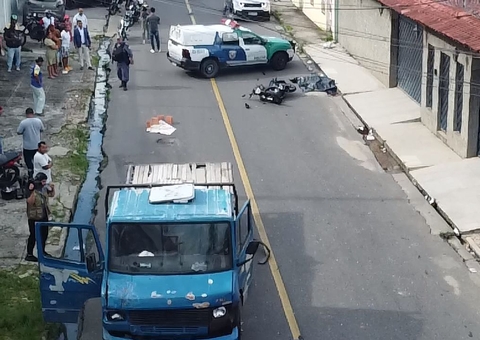 Caminhão envolvido em acidente é apreendido após morte de motociclista no Japiim