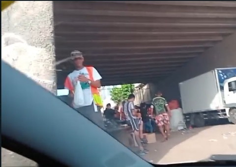 Vídeo mostra pessoas usando drogas em plena luz do dia no Centro de Manaus