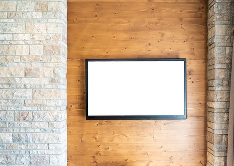 Mulher é presa e adolescente apreendido por furtarem objetos de casa no Amazonas