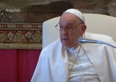 Entenda o que é uma infecção polimicrobiana, condição que afeta o papa Francisco