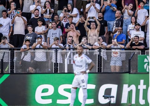 Torcedores da Inter de Limeira aplaudem gol olímpico de Neymar; vídeo