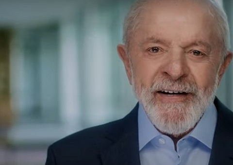 Lula anuncia pagamento de R$ 1 mil nesta terça a estudantes do Pé-de-Meia