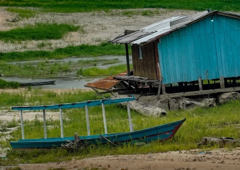 Milhares de ribeirinhos da Amazônia estão em risco por erosão e assoreamento de rios