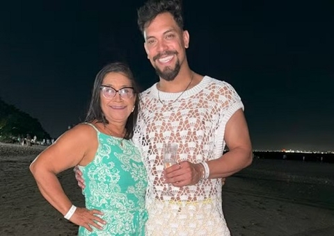 Mãe de Vinicius diz estar orgulhosa após brother declarar bissexualidade