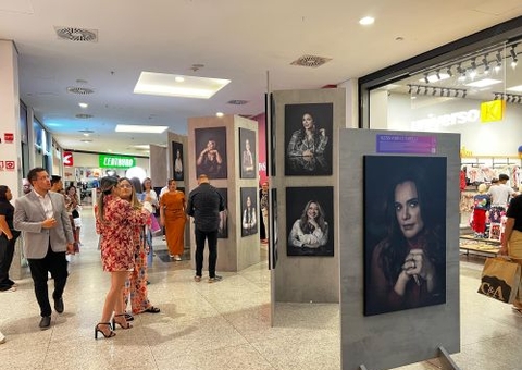 Exposição fotobiográfica retrata mais de 80 personalidades do Amazonas