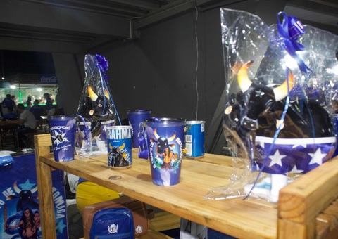 Bar do Boi fortalece economia criativa durante temporada bovina em Manaus