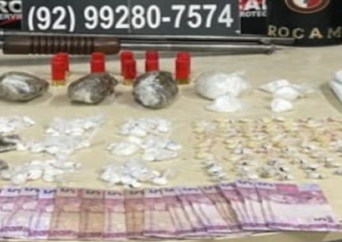 Polícia estoura boca de fumo e 'caça' criminosos no Tancredo Neves