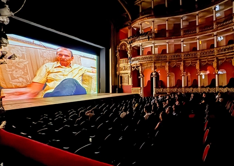 Teatro Amazonas exibe documentário em homenagem à atriz Ednelza Sahdo