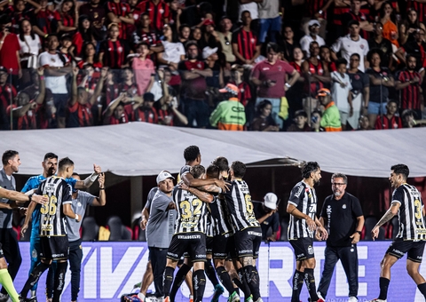 Santos bate Vitória com Neymar em campo e gol de Guilherme após 3 meses