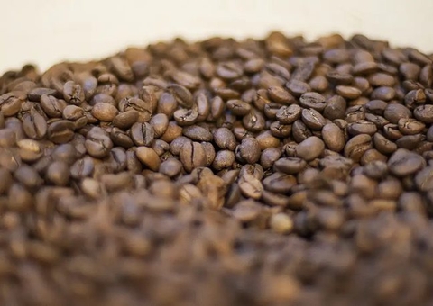 'Café fake': Anvisa proíbe 3 marcas por contaminação