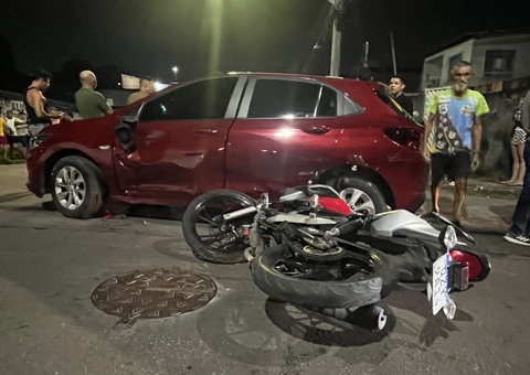 Motociclista morre após ser atingido por carro no Petrópolis