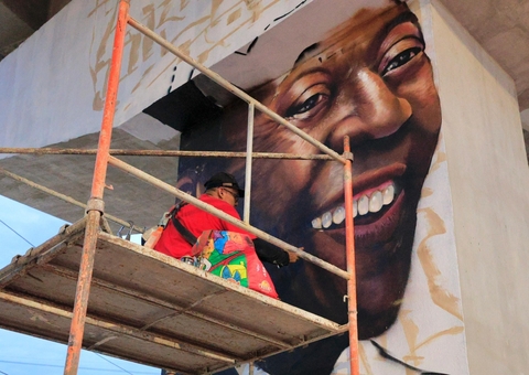 Arte urbana transforma complexo viário Rei Pelé em novo cartão-postal