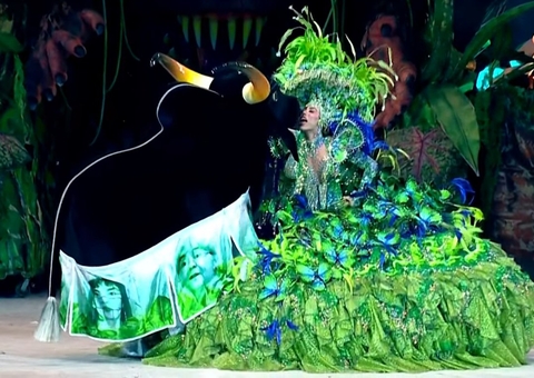 Sinhazinha da Fazenda brilha na arena ao lado do Boi Caprichoso