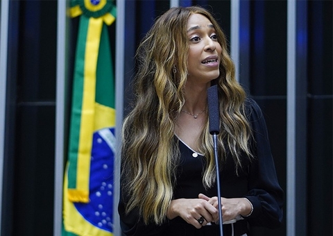 Deputada Érika Hilton pede justiça por adolescente espancado em Manaus