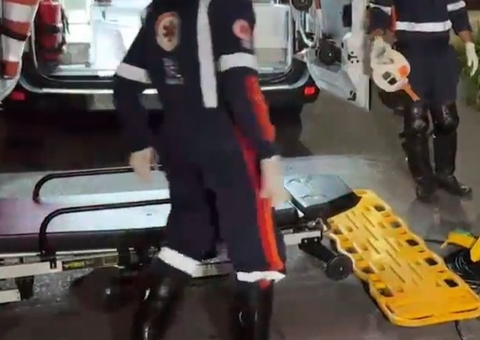 Homem é brutalmente espancado após ser acusado de roubar fios no Novo Aleixo