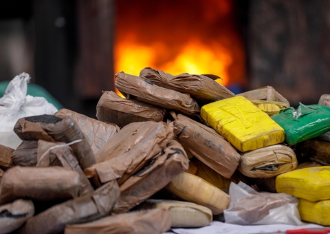 Operação Narke 4 incinera 40 toneladas de drogas no Amazonas