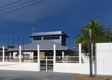 Dois homens são presos por violência doméstica em Novo Airão