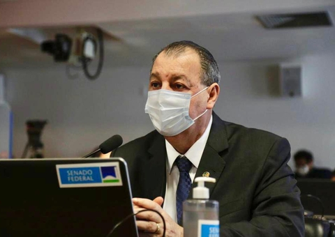 Omar Aziz critica Governo Federal pela demora da vacinação infantil 