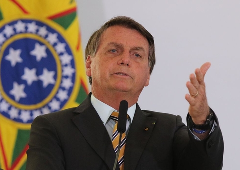 Bolsonaro estuda diminuir FGTS de trabalhadores