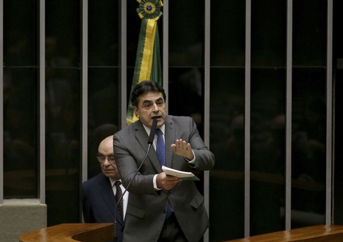 PEC quer permitir que Congresso derrube decisões do STF