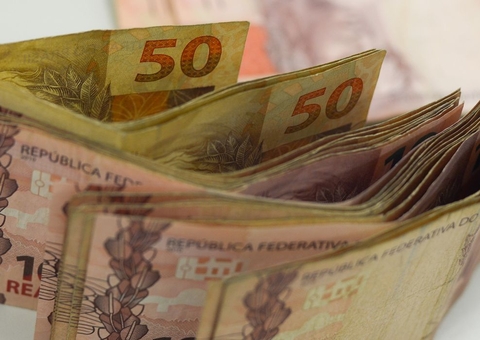 Nascidos a partir de 1984 podem sacar hoje valor esquecido em bancos