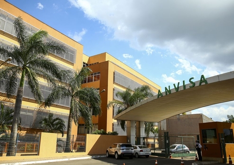 Fábricas das vacinas Covaxin e Sputnik  serão vistoriadas pela Anvisa