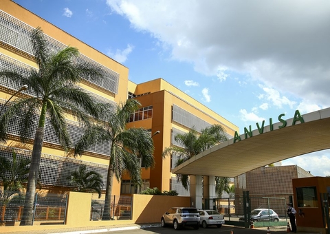 Anvisa autoriza testes de duas novas vacinas contra covid no Brasil