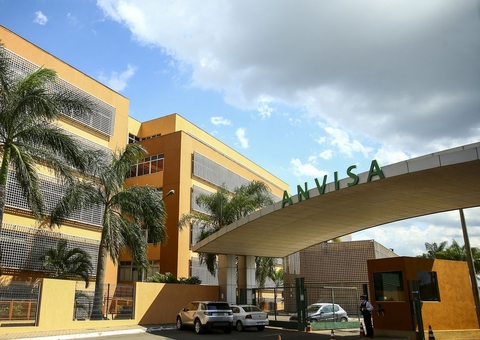 Laboratório Sinopharm pede autorização temporária de vacina para a Anvisa