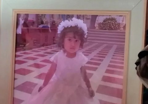 Menina de 3 anos acorda no próprio funeral, mas história tem final triste