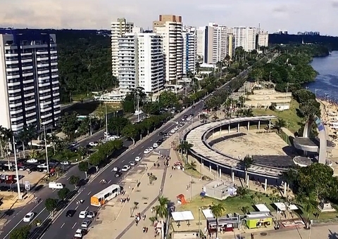 Obra interdita trecho de avenida por dois dias e altera trânsito em Manaus