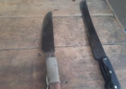 Homem é preso por atacar desafeto a facadas em Tefé; vítima está entre a vida e a morte