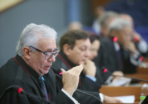 Beijar à força com ameaças configura estupro, firma Tribunal