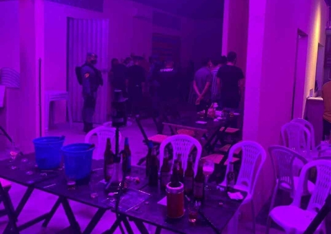 Enquanto Manaus ‘pega fogo’, festa clandestina é realizada no Vieiralves