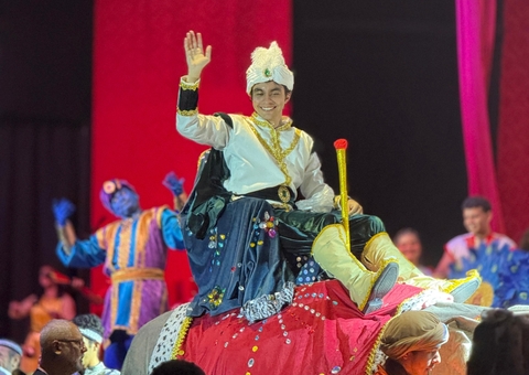 Com entrada gratuita, espetáculo 'Aladin' segue até domingo em Manaus