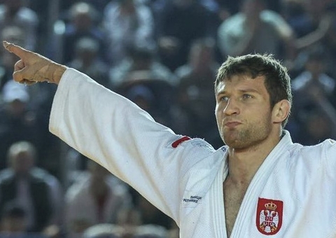 Olimpíadas: sérvio se revolta no tatame com derrota e xinga