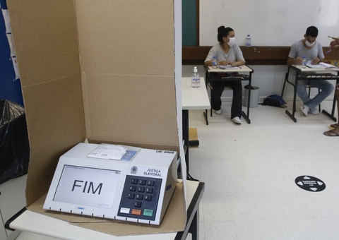 Urna terá intervalo para eleitor conferir voto