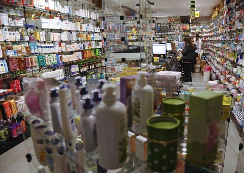 Remédios podem ficar até 10,08% mais caros a partir de hoje