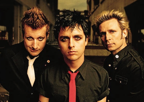 Green Day lança ‘Here Comes the Shock’ música inédita da banda; Confira