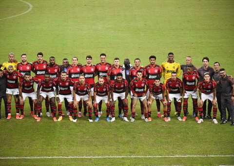 Flamengo vence Fluminense e ganha campeonato carioca