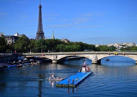 Maratona aquática pode ser cancelada por qualidade da água do rio Sena