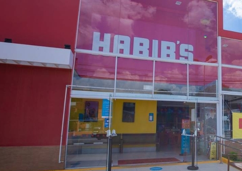 Ex-funcionária será indenizada após denunciar cárcere privado no Habib's