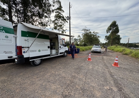 Barreiras sanitárias são instaladas em rodovias para conter gripe aviária no RS