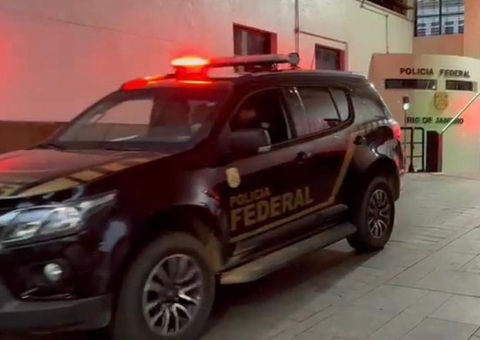 Delegado e policiais civis são alvos de operação da PF por desvio de malas com drogas