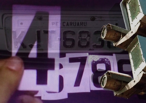 Adesivo antimultas: motoristas usam tática para escapar de multas