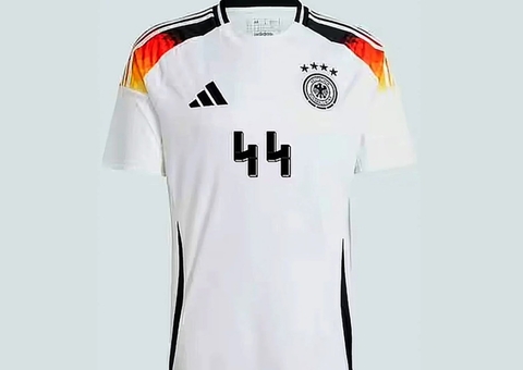 Por lembrar símbolo nazista, número '4' da Seleção da Alemanha será redesenhado