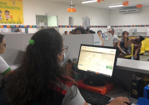 Prefeitura de Manaus alerta sobre golpes para cadastro do 'Minha Casa, Minha Vida'