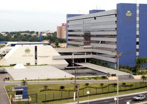 Servidores da Aleam recebem aumento salarial de 38%